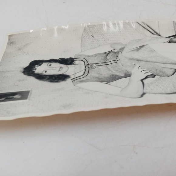 Brunette MCM Mushroom Chair Photograph Picture Cocker Spaniel Wall Art Candid - Picture 4 of 8